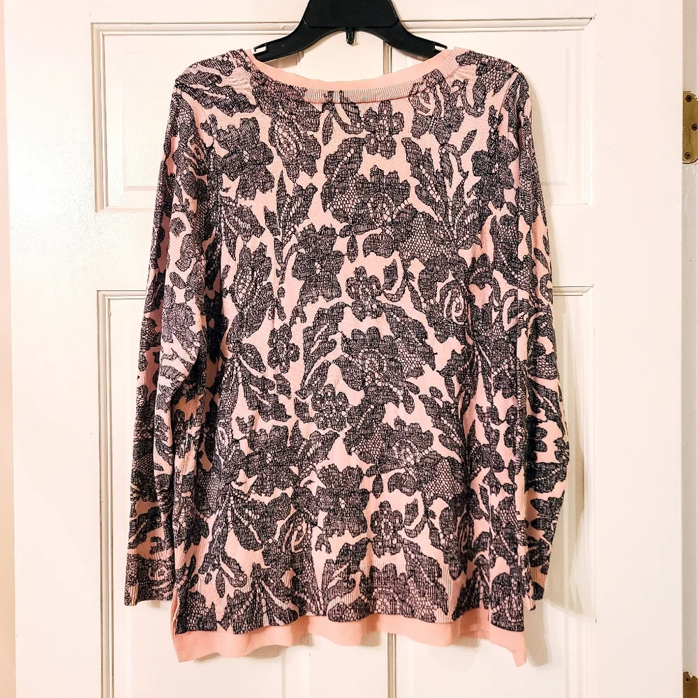 Lane Bryant V-Neck Black Floral Over Blush Pink Long Sleeve Knit Top Size 18/20 - Picture 2 of 7